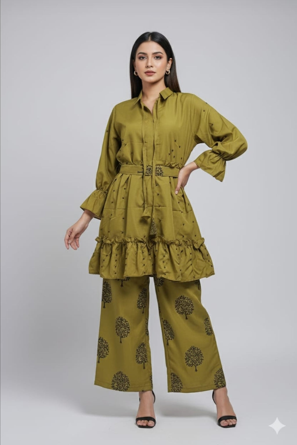 Moti charm - Western Top - Palzo ✨